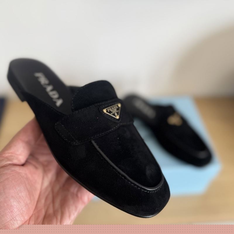 Pra*a slippers
